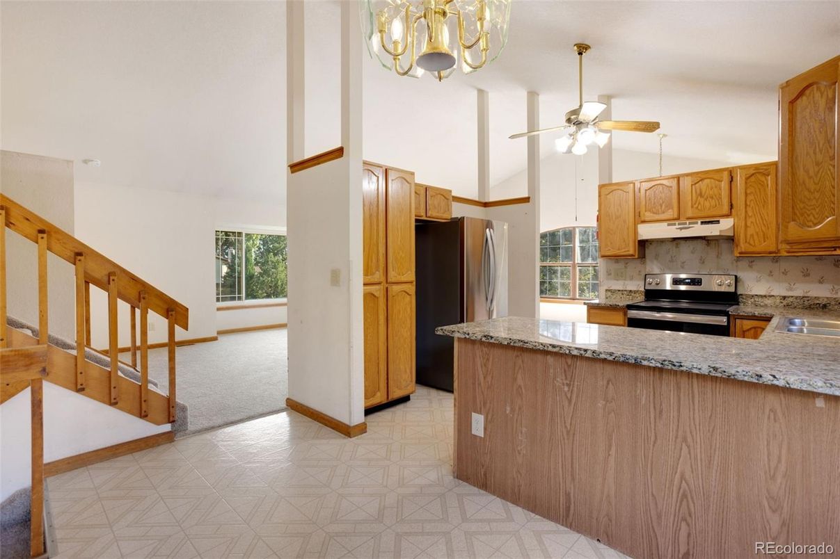 Chandelier, Interior, Kitchen