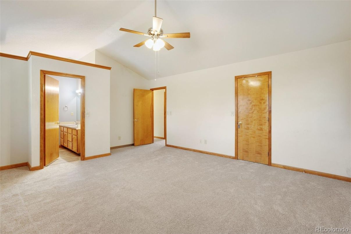 Bathroom, Empty room, Interior