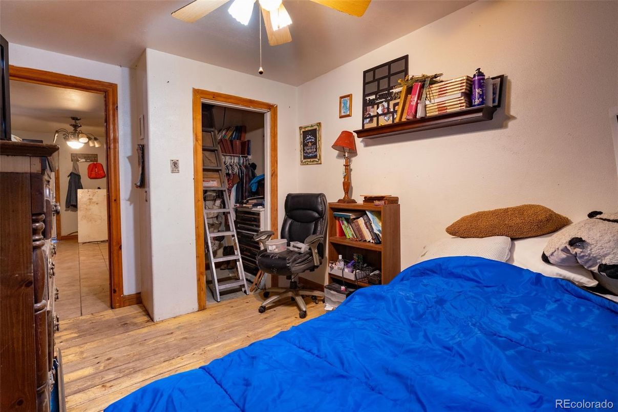 Bedroom, Home Office, Interior, Wood Texture Flooring