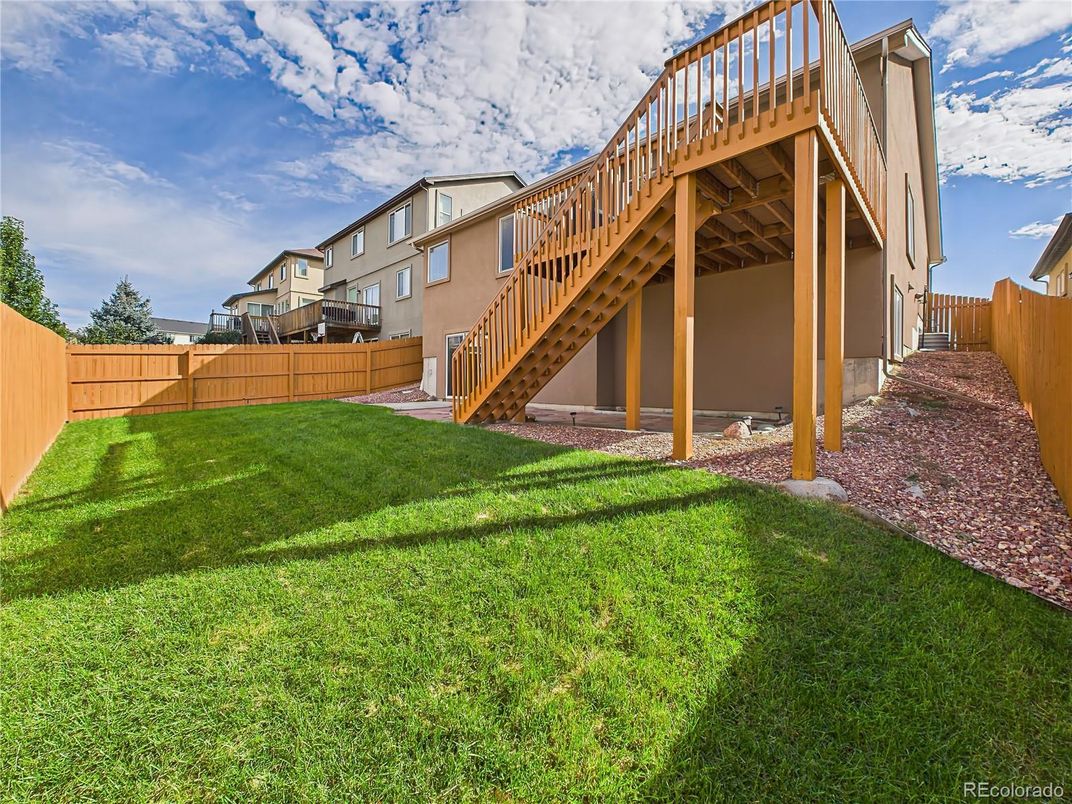 Backyard, Exterior