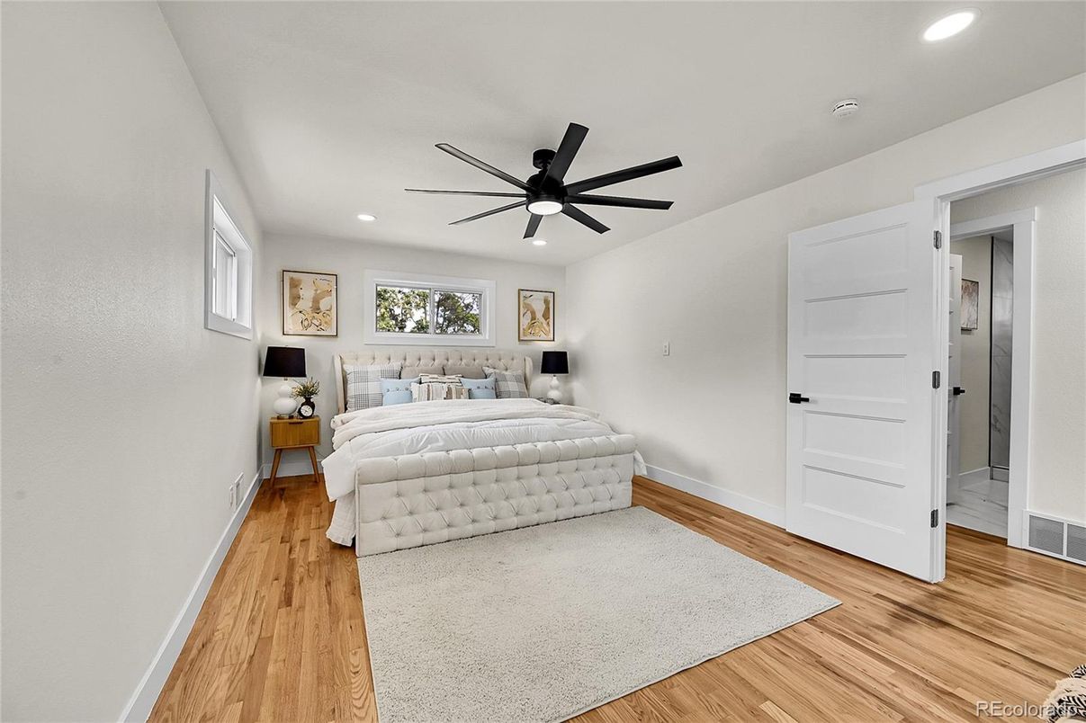 Bedroom, Interior, Recessed Lighting, Wood Texture Flooring