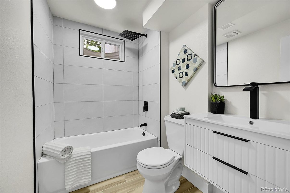 Bathroom, Interior, Recessed Lighting, Wood Texture Flooring