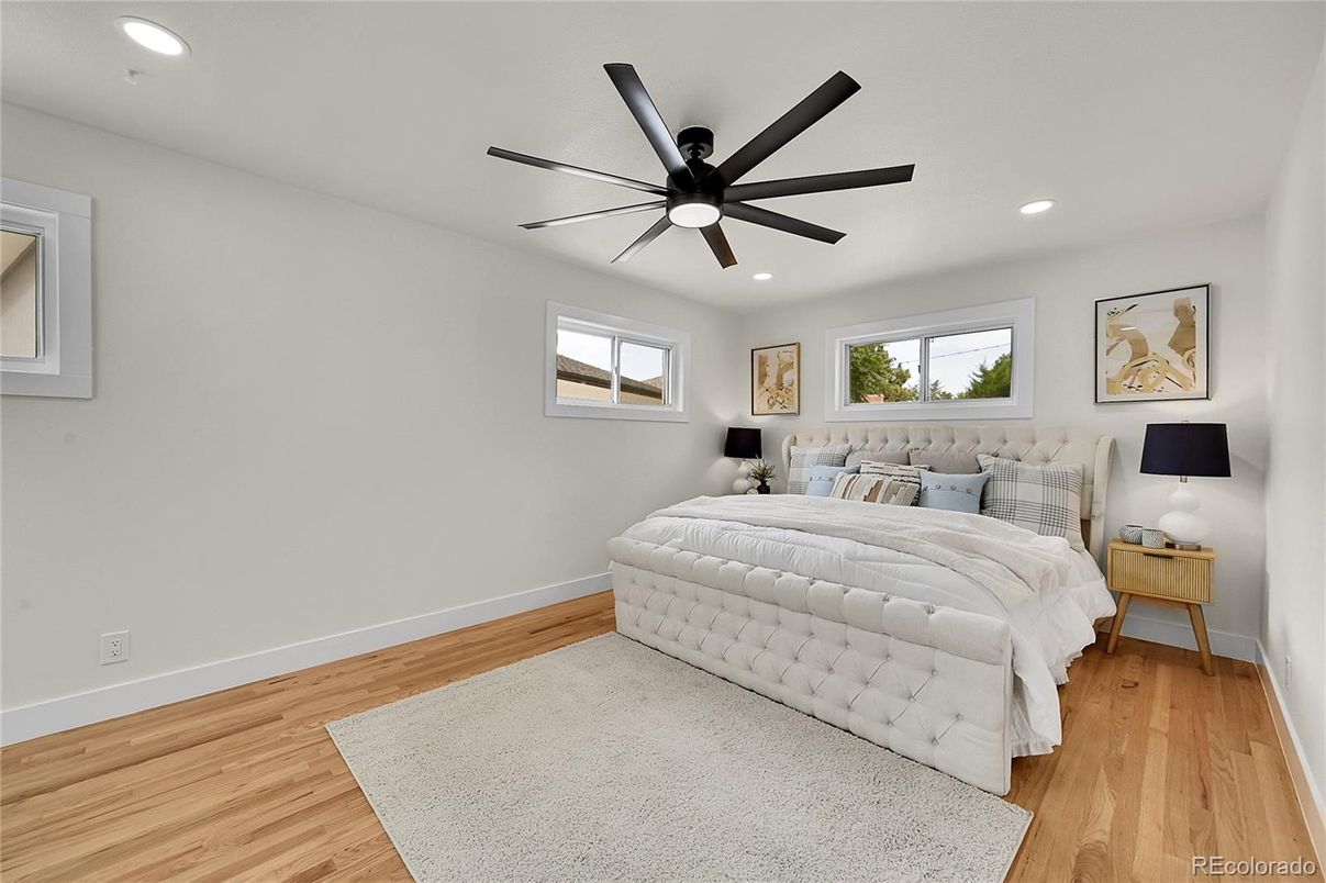 Bedroom, Interior, Recessed Lighting, Wood Texture Flooring
