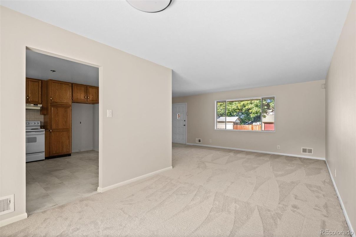 Empty room, Interior, Kitchen
