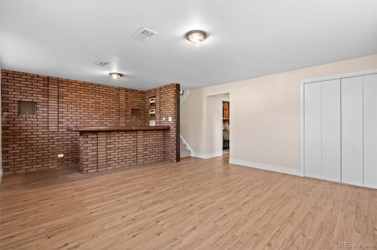Empty room, Interior, Stone Walls, Wood Texture Flooring