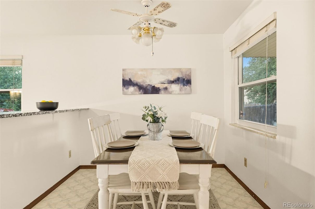 Dining room, Interior