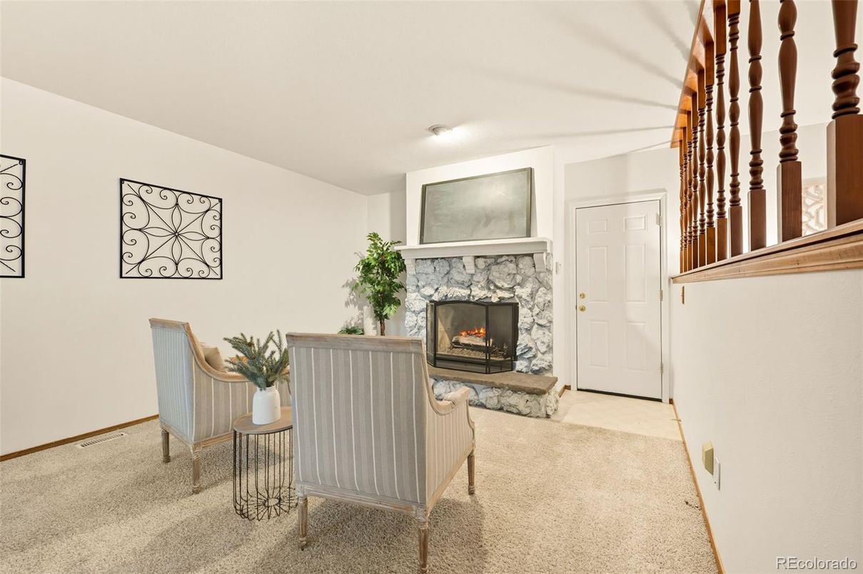 Fireplace, Interior, Living room