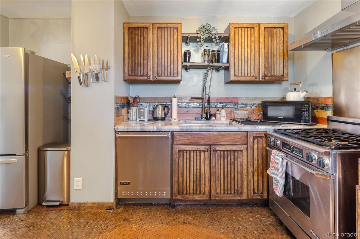 Interior, Kitchen, Stainless Steel Appliances