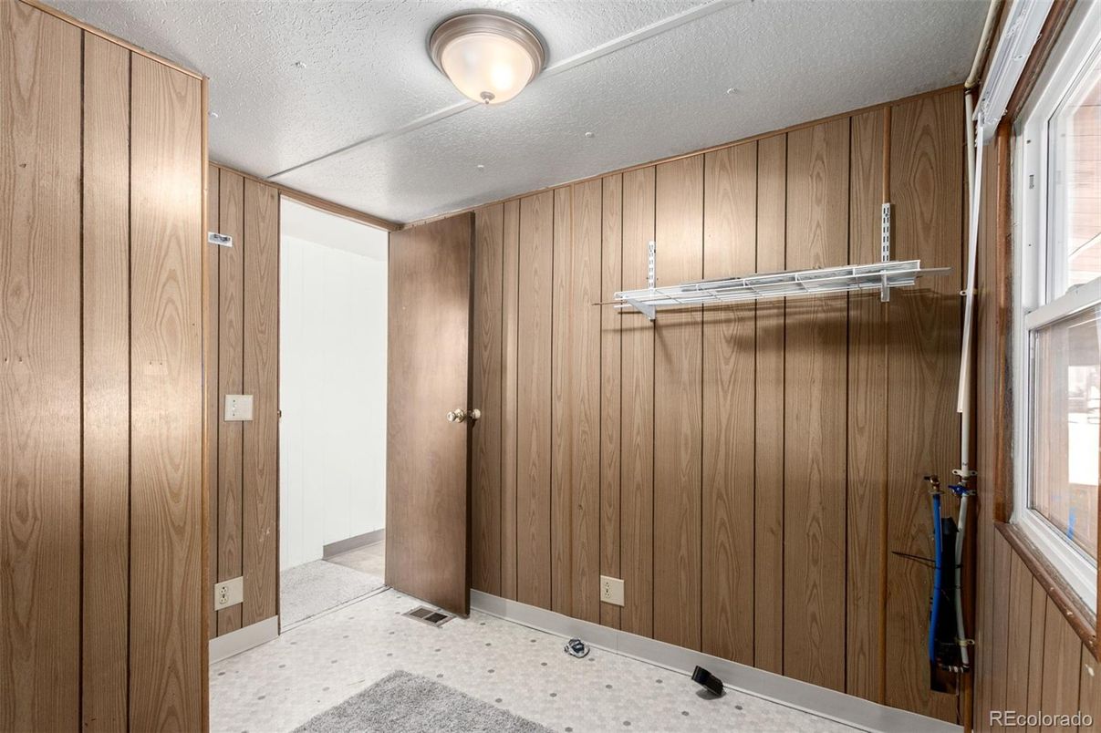 Interior, Wooden Walls