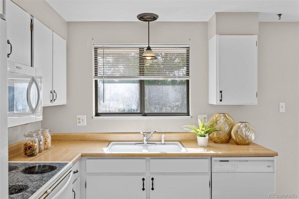 Interior, Kitchen, Pendant Lights