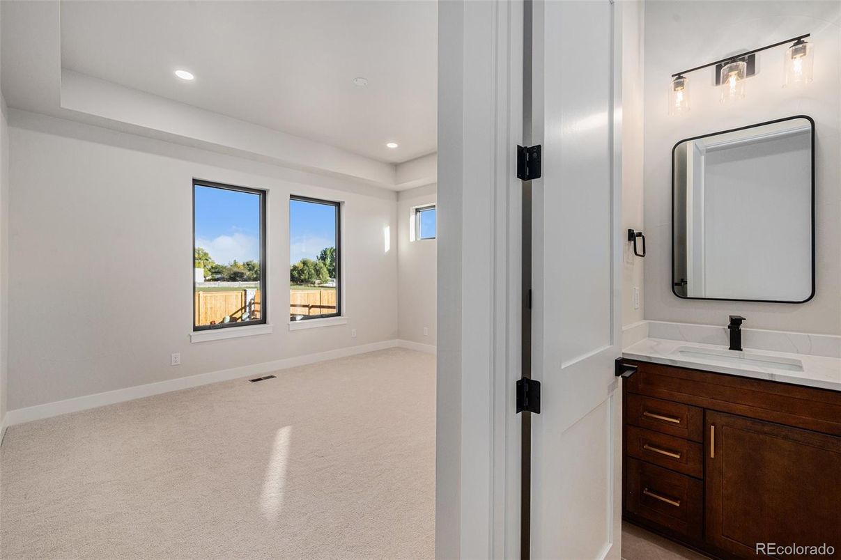 Bathroom, Empty room, Interior, Recessed Lighting