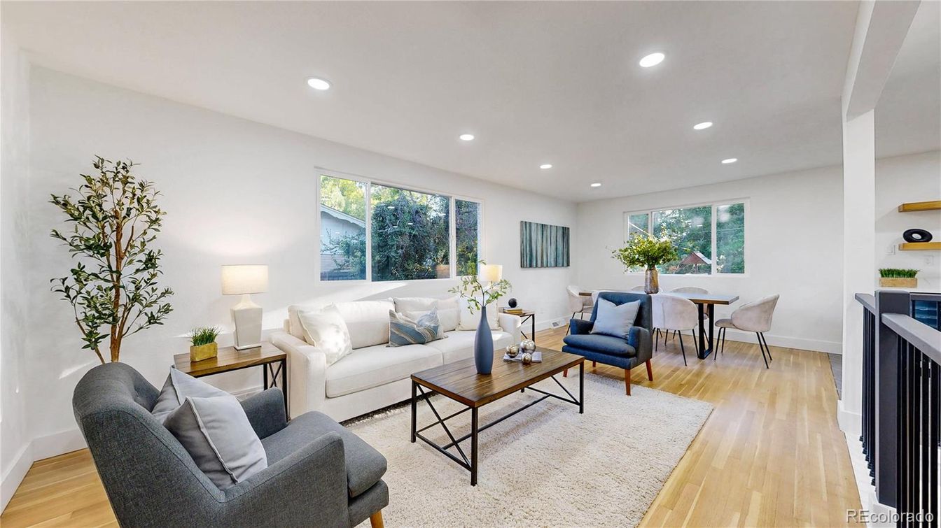 Dining room, Interior, Living room, Recessed Lighting, Wood Texture Flooring