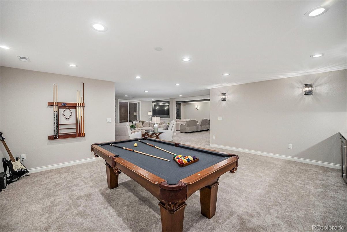 Billiard Table, Game Room, Interior, Living room, Recessed Lighting