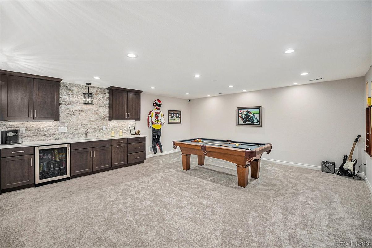 Billiard Table, Game Room, Interior, Recessed Lighting