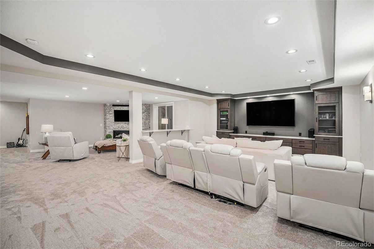 Interior, Living room, Recessed Lighting, Theatre Room