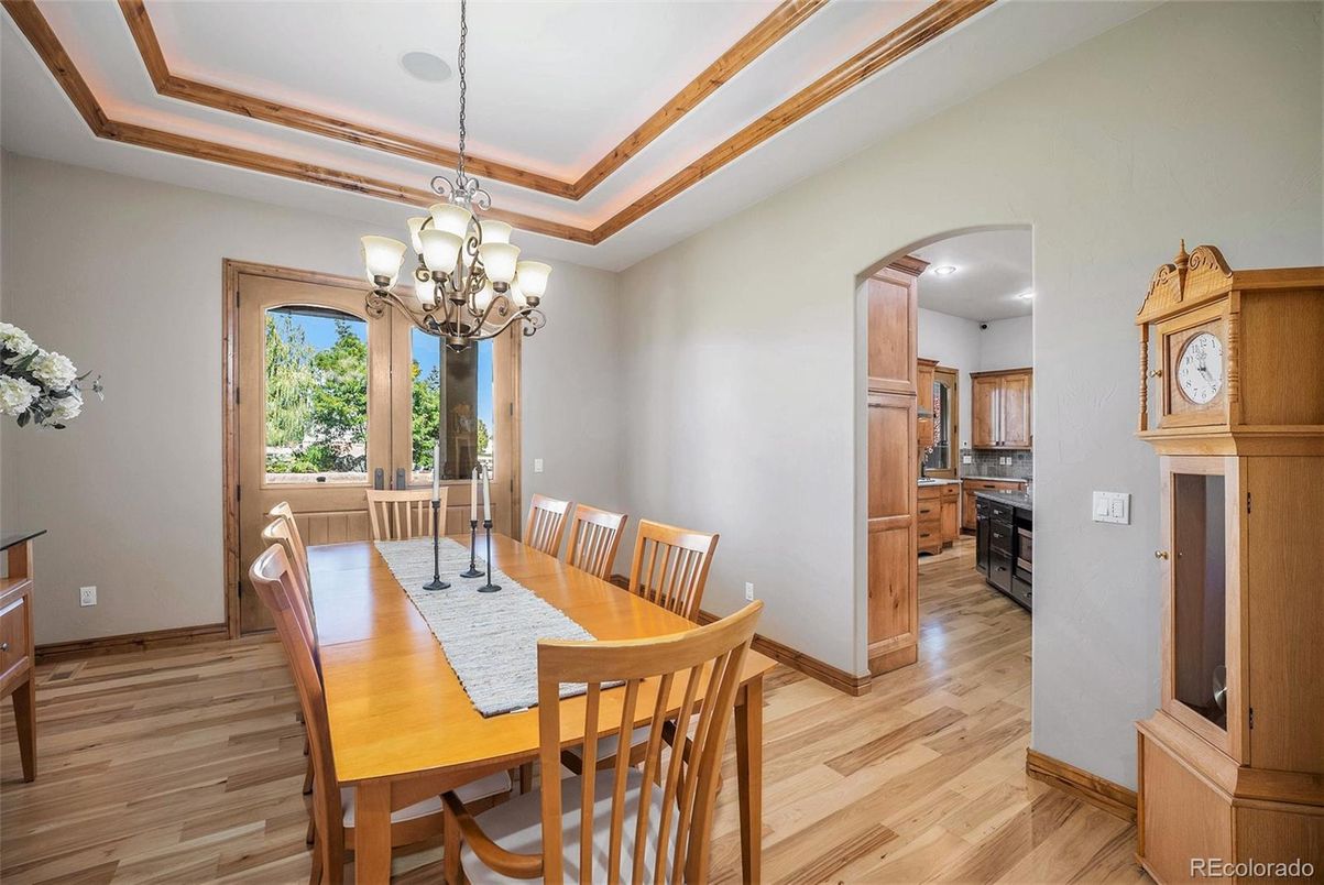 Chandelier, Dining room, Interior, Kitchen, Recessed Lighting, Wood Texture Flooring