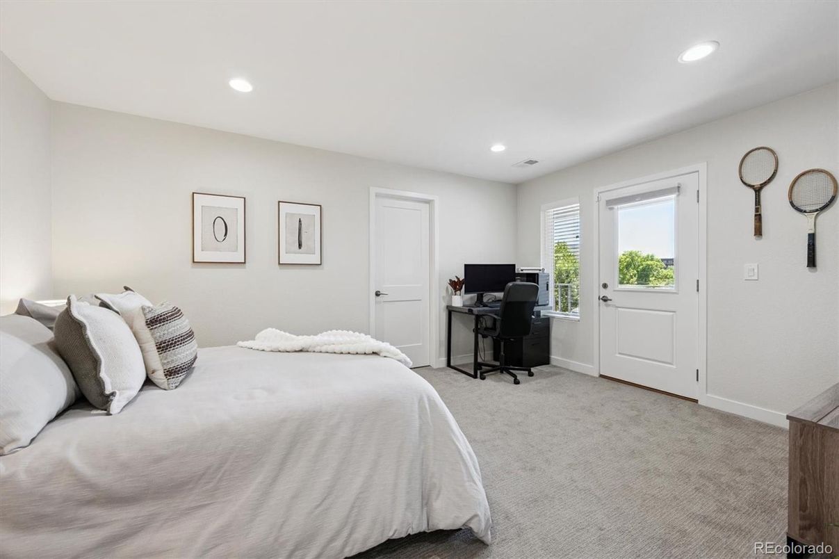 Bedroom, Home Office, Interior, Recessed Lighting