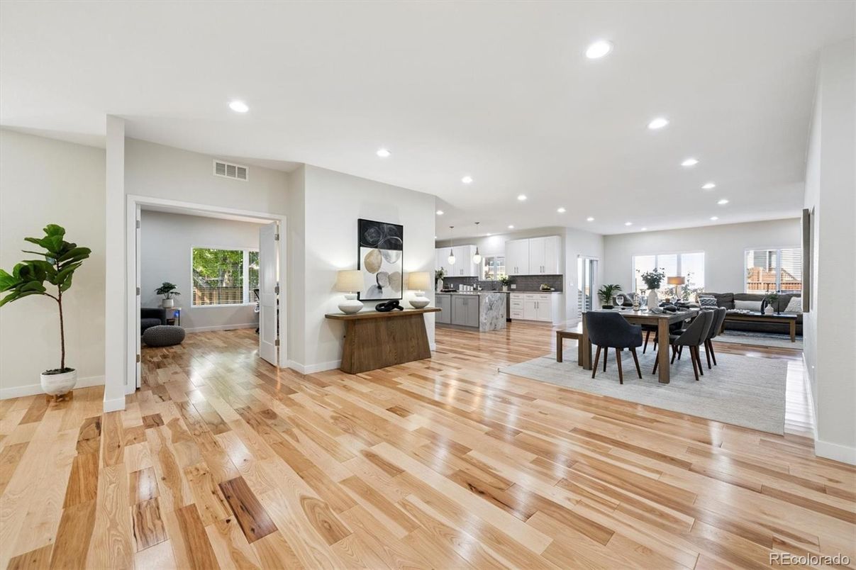 Dining room, Interior, Kitchen, Recessed Lighting, Wood Texture Flooring
