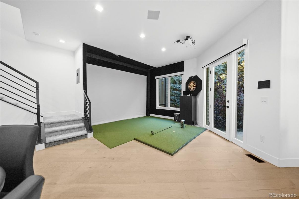 Interior, Recessed Lighting, Wood Texture Flooring