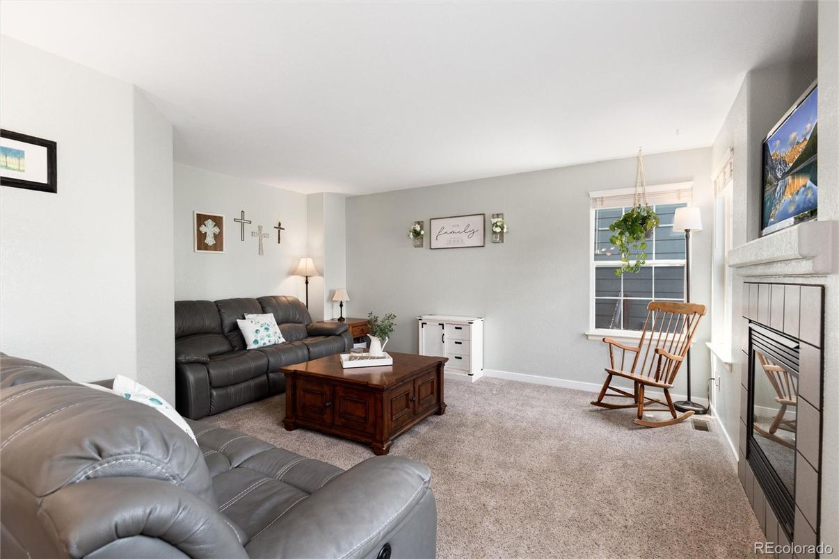 Fireplace, Interior, Living room