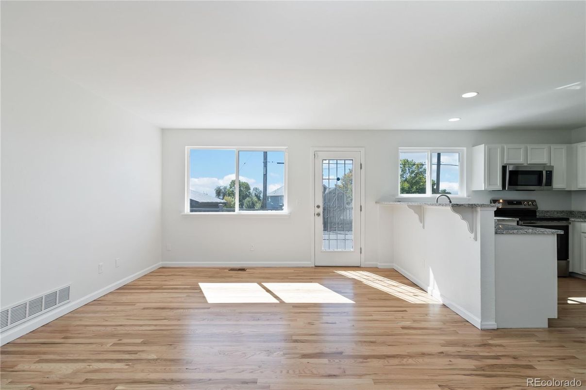 Empty room, Interior, Kitchen, Recessed Lighting, Wood Texture Flooring
