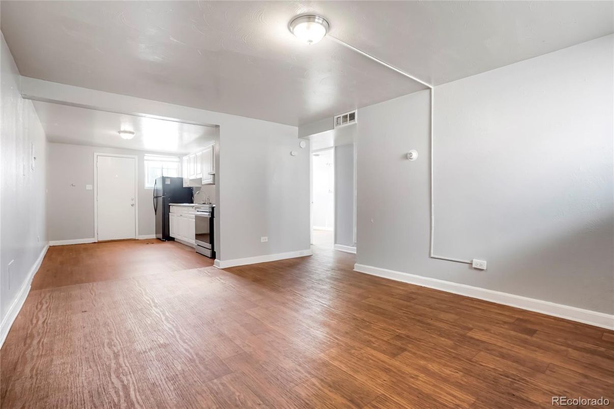 Empty room, Interior, Kitchen, Wood Texture Flooring