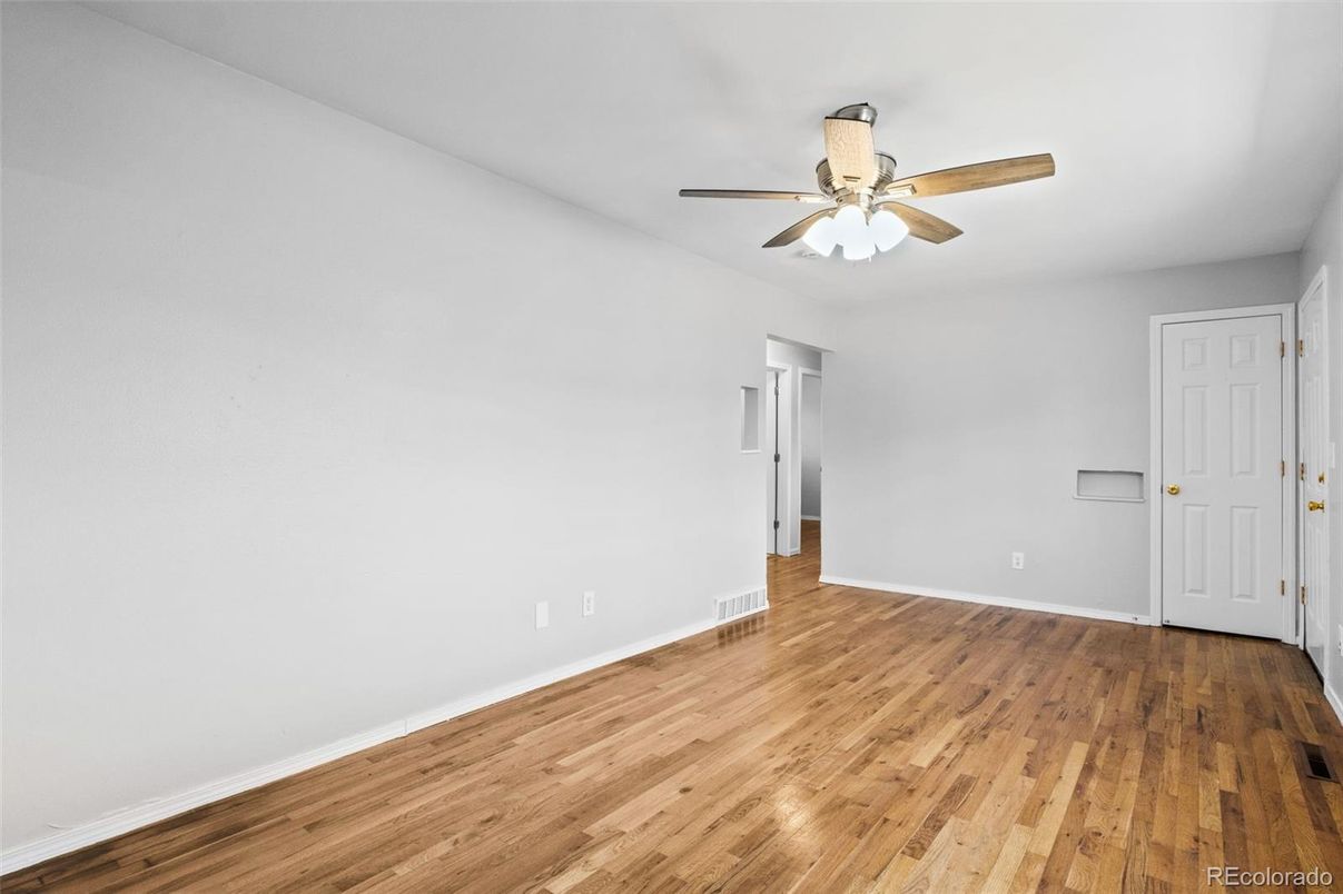 Empty room, Interior, Wood Texture Flooring