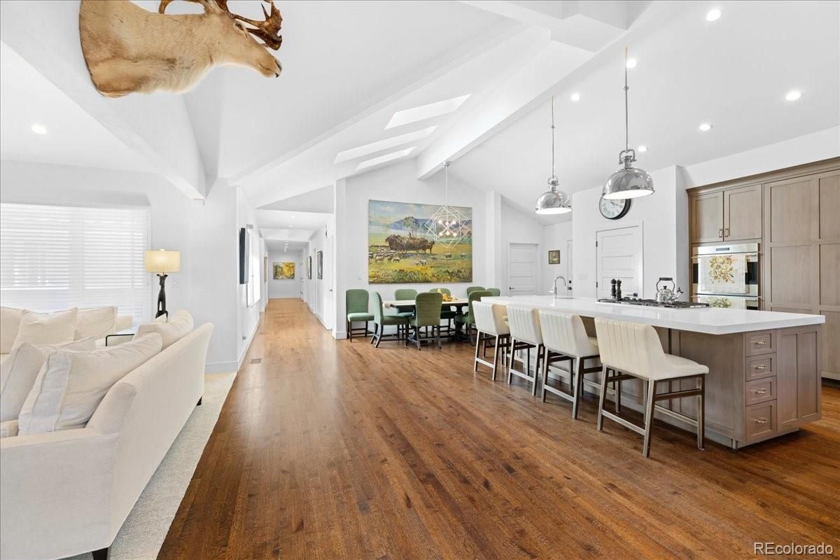 Dining room, Interior, Kitchen, Pendant Lights, Recessed Lighting, Wood Texture Flooring