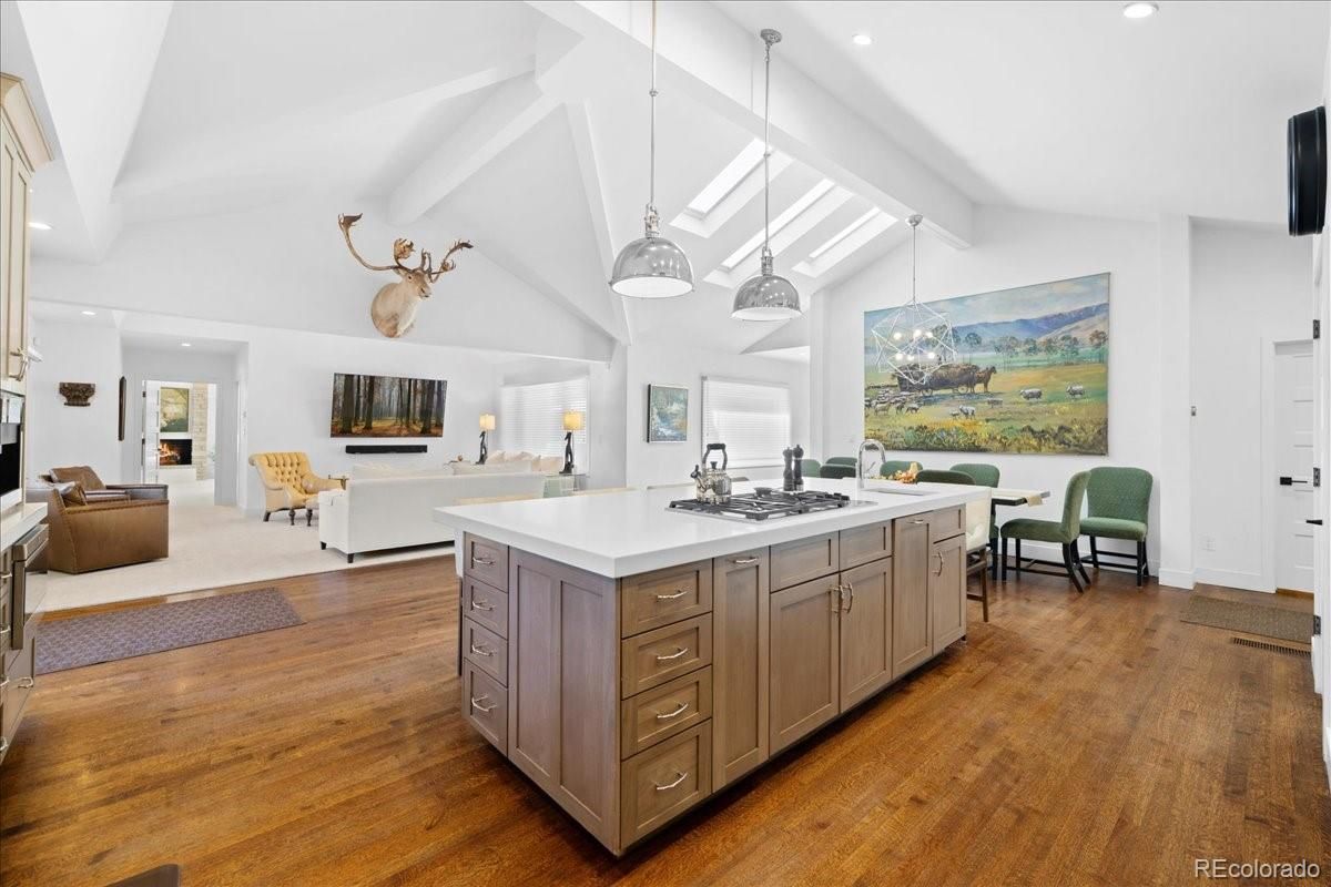 Interior, Kitchen, Living room, Pendant Lights, Recessed Lighting, Wood Texture Flooring