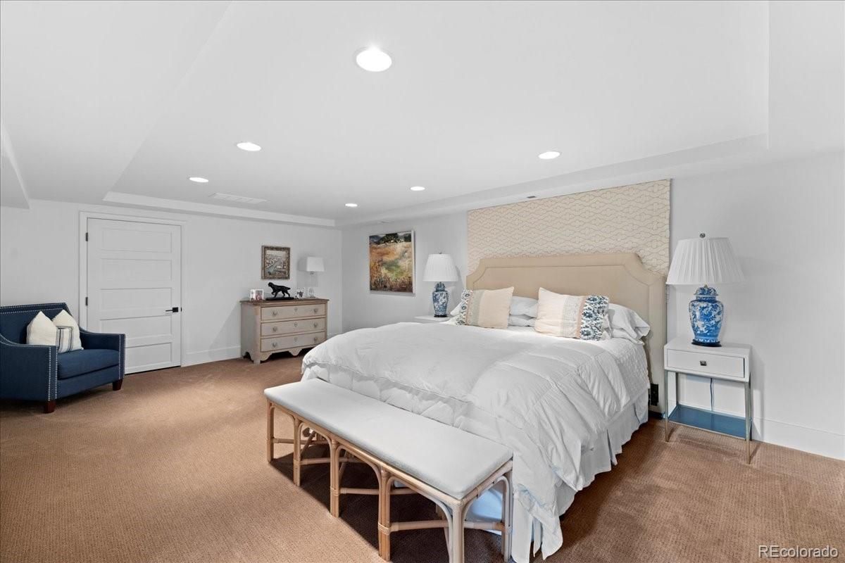 Bedroom, Interior, Recessed Lighting