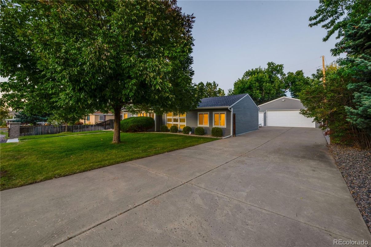 Backyard, Detached Garage, Exterior