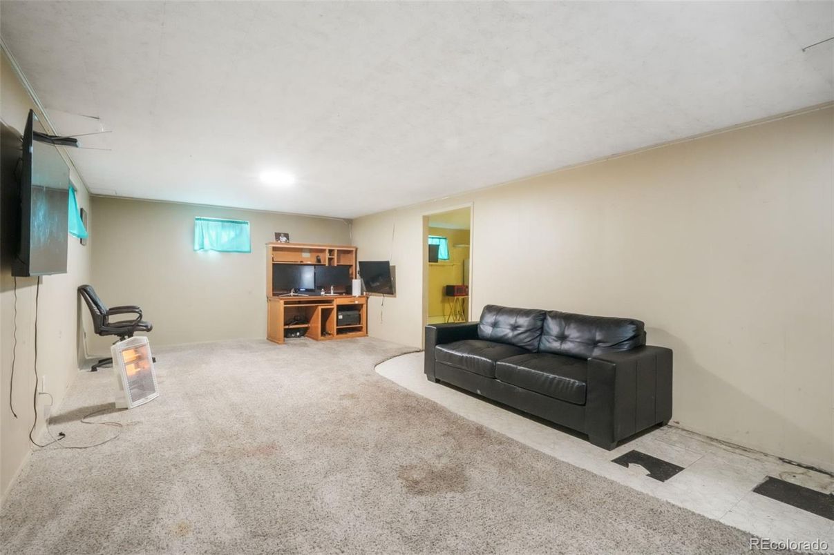 Interior, Recessed Lighting