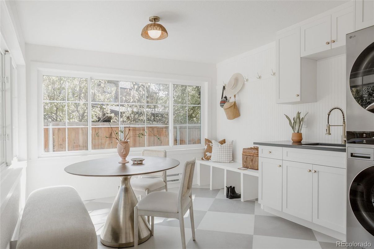 Dining room, Interior, Kitchen