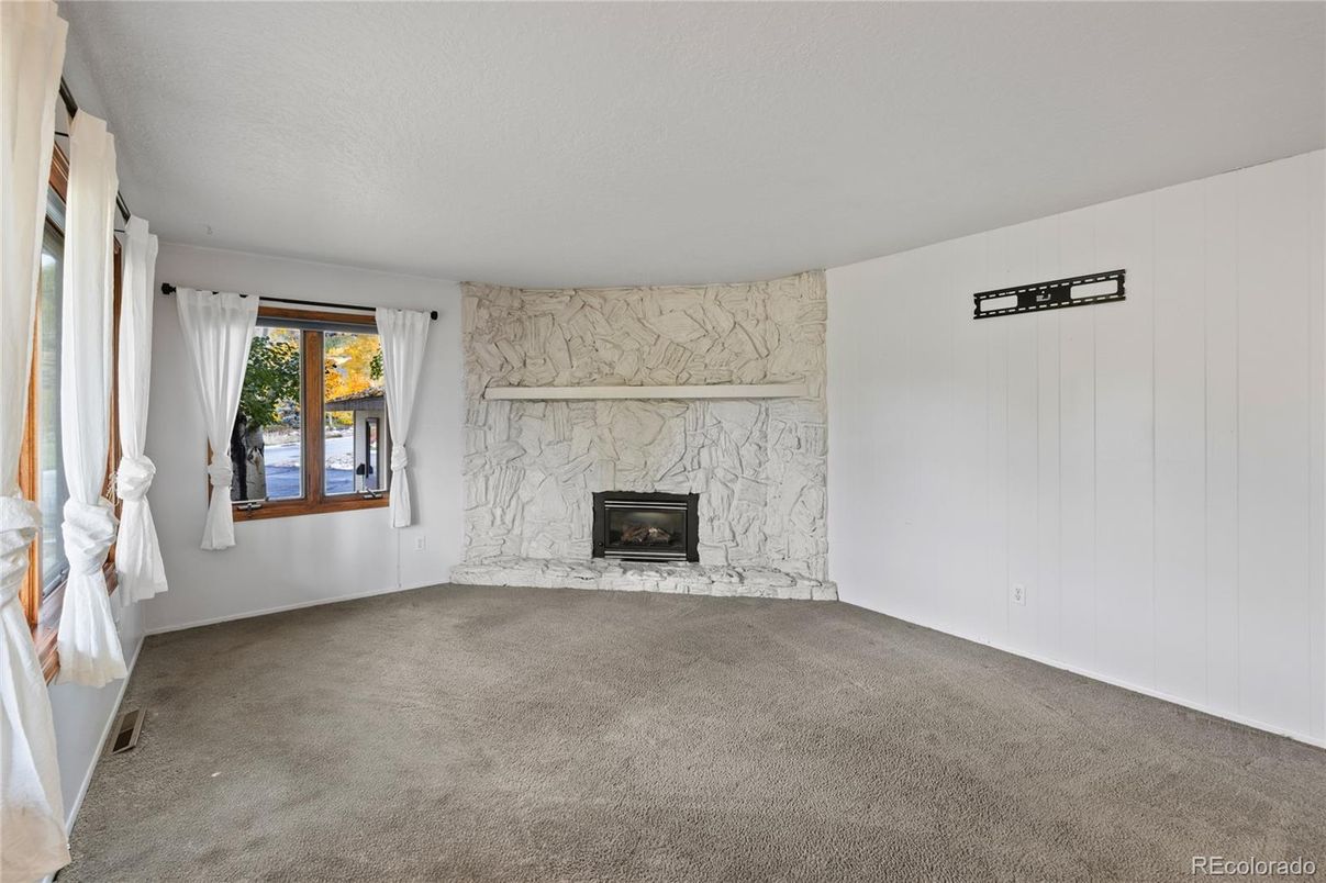 Empty room, Fireplace, Interior, Marble Walls
