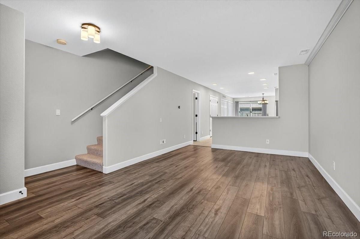 Empty room, Interior, Pendant Lights, Recessed Lighting, Wood Texture Flooring