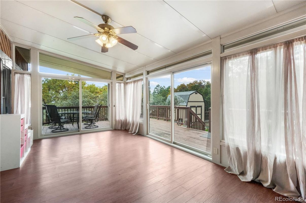 Interior, Sun Room, Wood Texture Flooring