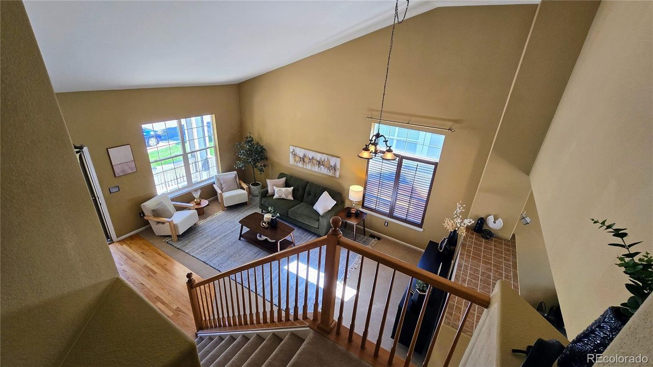 Interior, Living room, Pendant Lights, Wood Texture Flooring