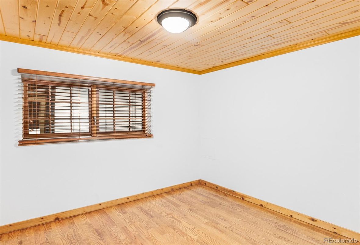 Empty room, Interior, Wooden Ceilings, Wood Texture Flooring