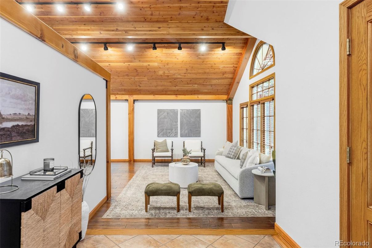 Interior, Living room, Recessed Lighting, Wooden Ceilings, Wood Texture Flooring