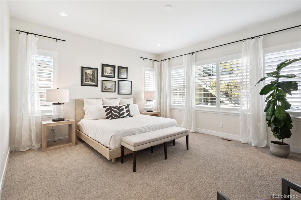 Bedroom, Interior, Recessed Lighting