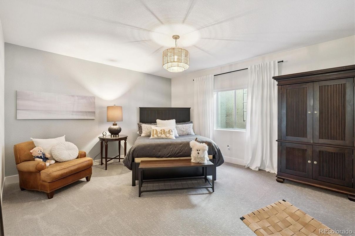 Bedroom, Interior, Pendant Lights
