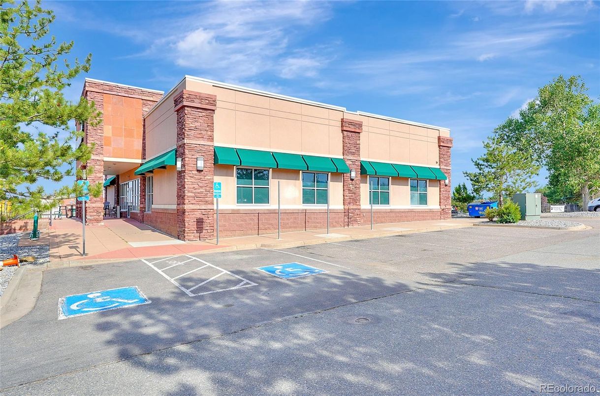 Exterior, Facade, Brick Facade, Modern