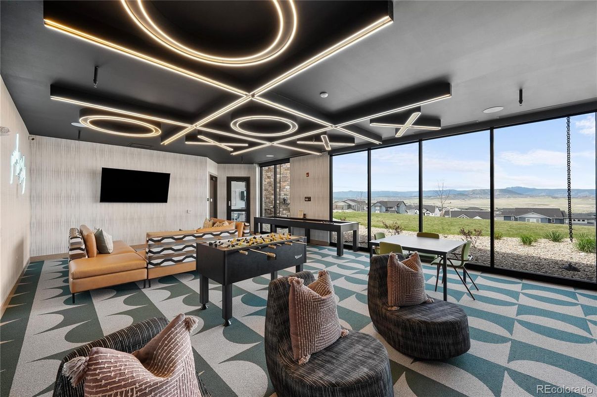Game Room, Interior, Recessed Lighting