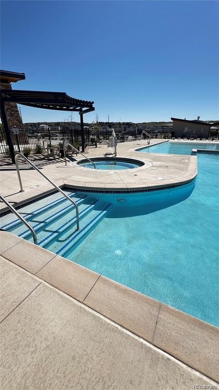Exterior, Pool