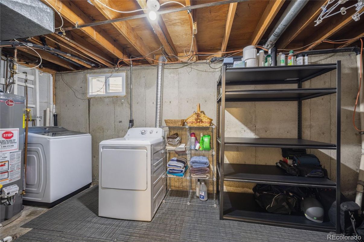 Interior, Washer, Wooden Beams, Wooden Ceilings
