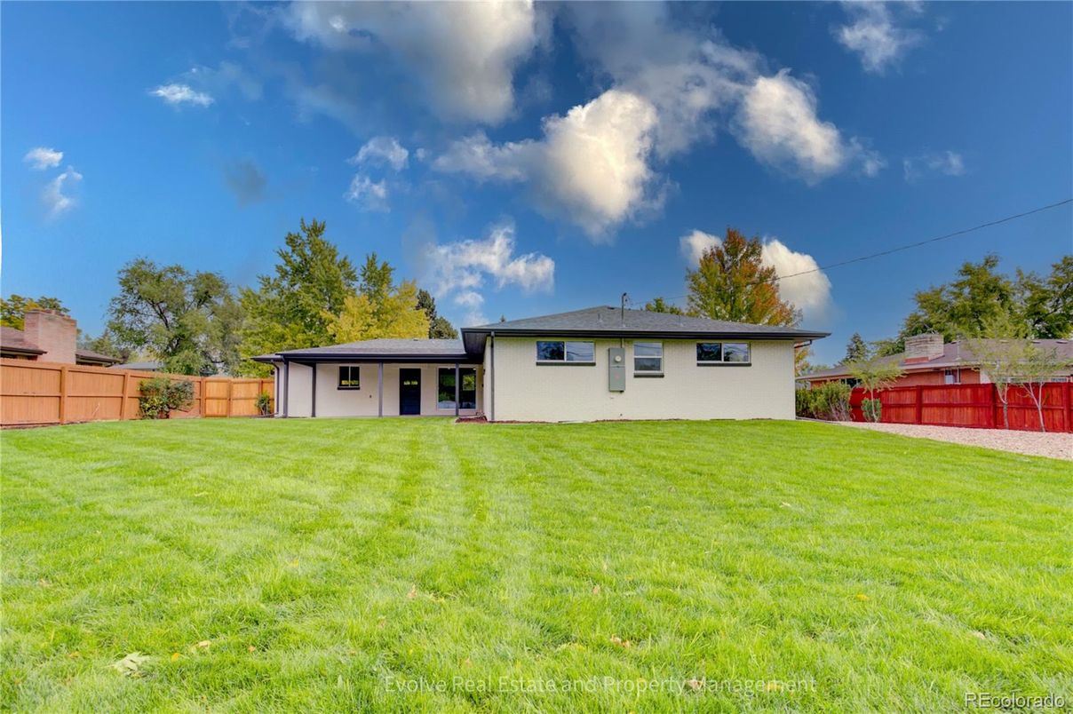 Backyard, Exterior