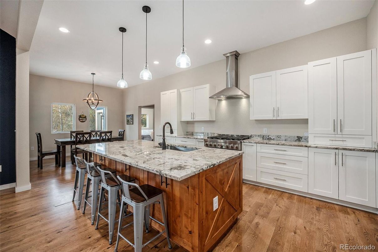 Dining room, Interior, Kitchen, Pendant Lights, Recessed Lighting, Wood Texture Flooring