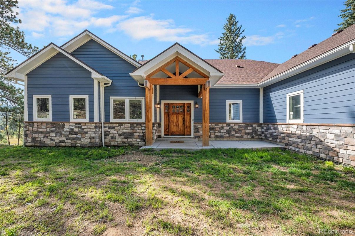 Backyard, Exterior, Facade, American Craftsman