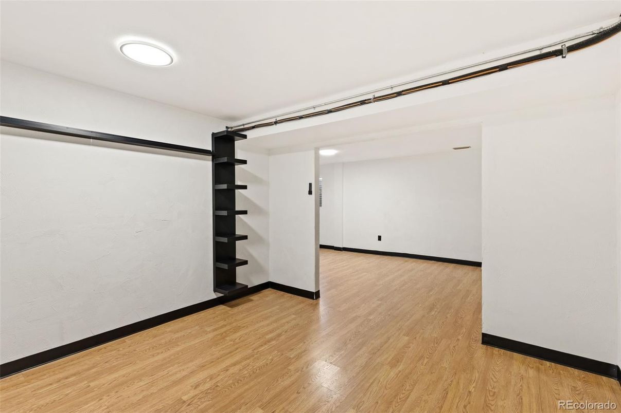 Interior, Recessed Lighting, Wood Texture Flooring
