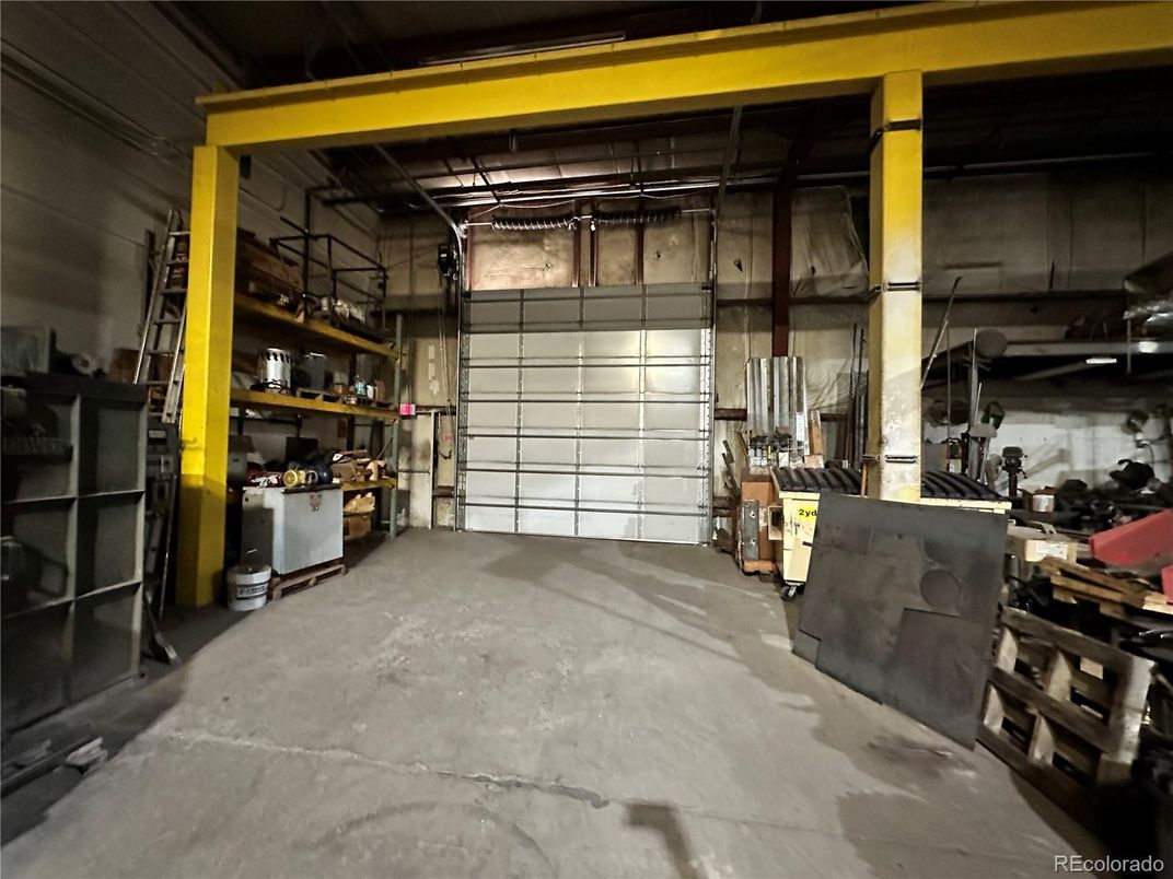Garage, Interior